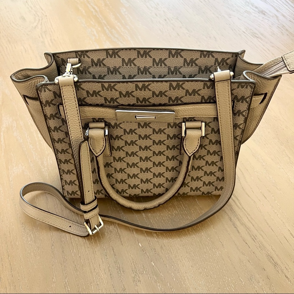 NWOT Michael Kors Handbag Purse - Picture 2 of 16